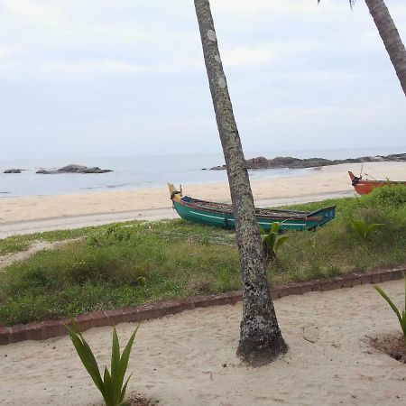 Chera Rocks Beach House Hotell Thottada Eksteriør bilde