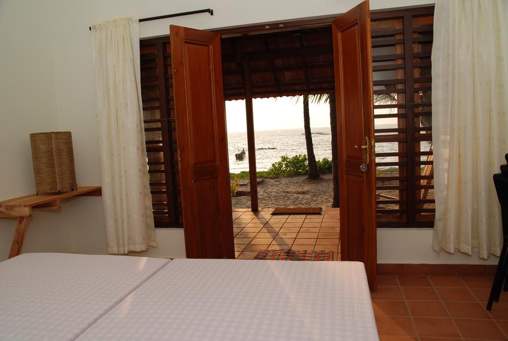 Chera Rocks Beach House Hotell Thottada Rom bilde