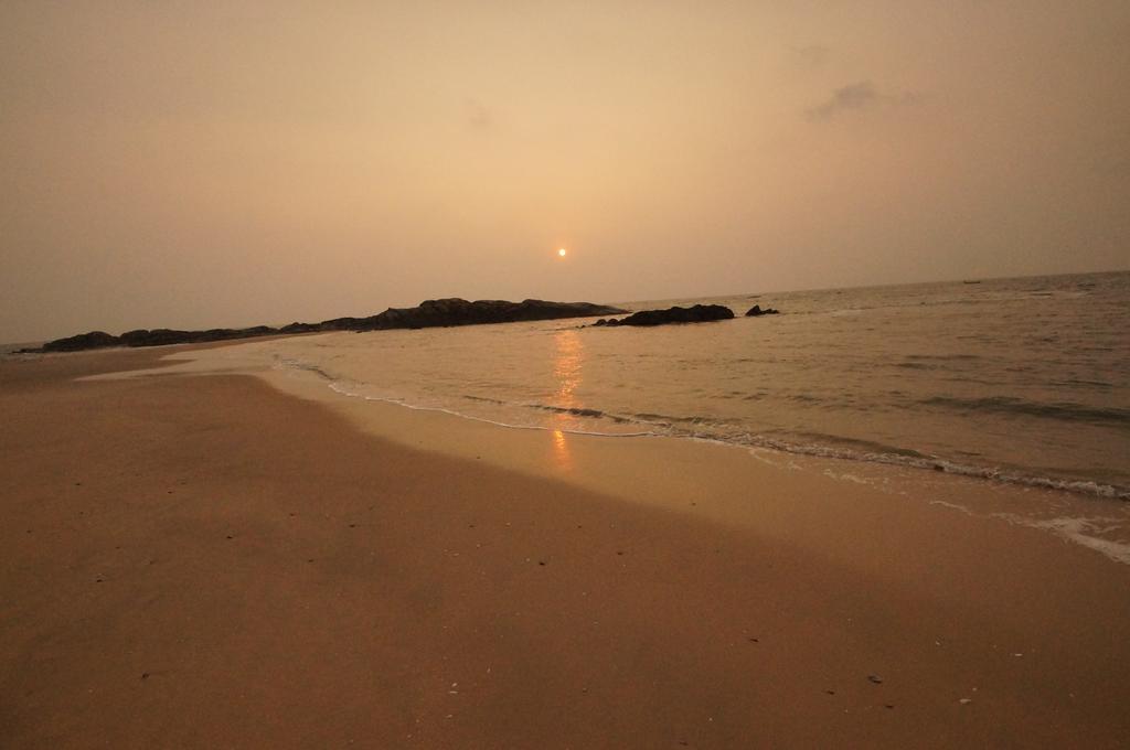 Chera Rocks Beach House Hotell Thottada Rom bilde