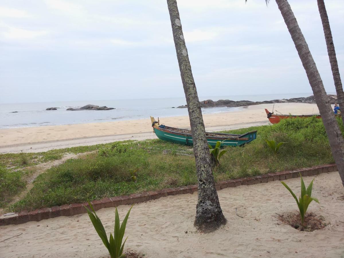 Chera Rocks Beach House Hotell Thottada Eksteriør bilde